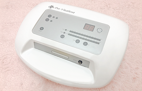 治療室2:イオン導入美顔器の写真